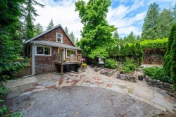 1075 Gladwin Drive  North Vancouver, BC V7R 1A1