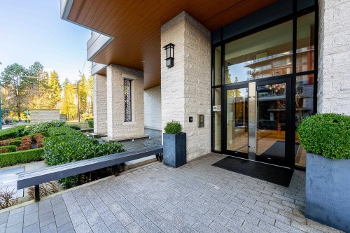 2207-3093 Windsor Gate, Coquitlam, BC 