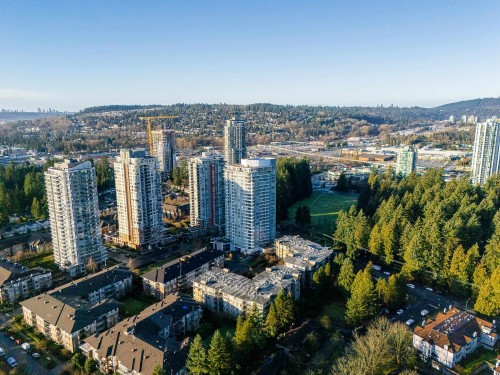 2207-3093 Windsor Gate, Coquitlam, BC 