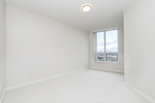 2207-3093 Windsor Gate, Coquitlam, BC 