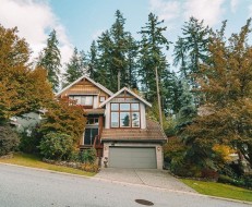 26 Ashwood Drive  Port Moody, BC V3H 5H2