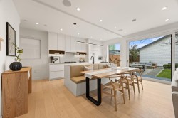 529 17th Avenue E Vancouver, BC V5V 1B4