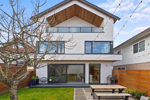 529 17Th Avenue E, Vancouver, BC 