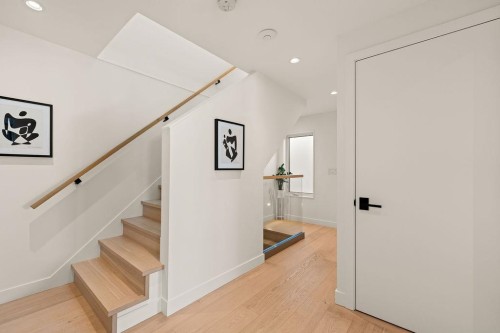 529 17Th Avenue E, Vancouver, BC 
