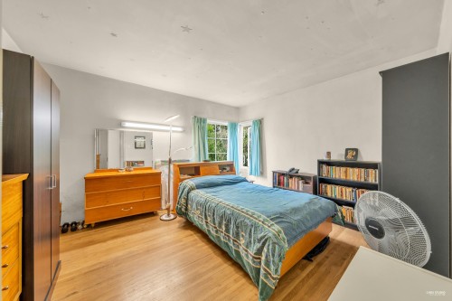2245 22Nd Avenue W, Vancouver, BC 