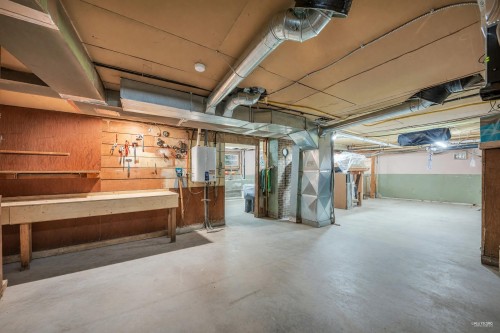 2245 22Nd Avenue W, Vancouver, BC 