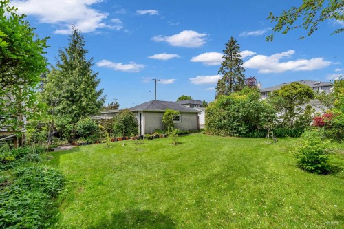 2245 22Nd Avenue W, Vancouver, BC 