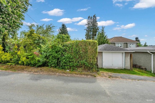 2245 22Nd Avenue W, Vancouver, BC 