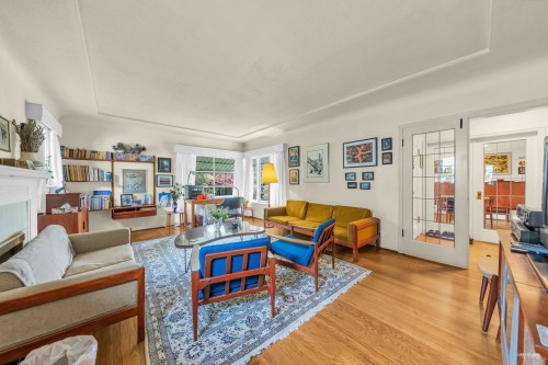 2245 22Nd Avenue W, Vancouver, BC 