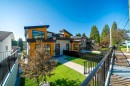 8012-11Th Ave, Burnaby, BC 