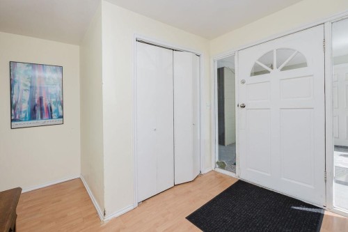 710 Gibsons Way, Gibsons, BC 