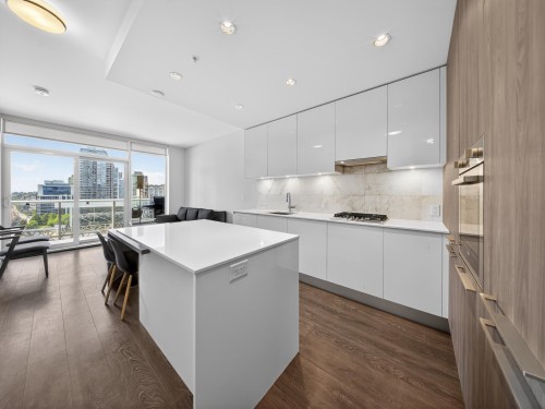 808-1955 Alpha Way  Burnaby, BC V5C 0K6