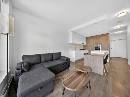 808-1955 Alpha Way, Burnaby, BC - Indoor