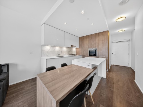 808-1955 Alpha Way, Burnaby, BC - Indoor