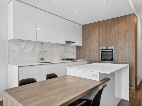 808-1955 Alpha Way, Burnaby, BC - Indoor