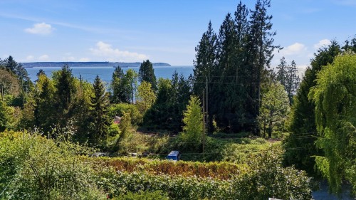 3155 Dickinson Crescent  West Vancouver, BC V7V 2L4