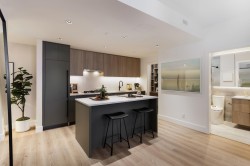 319-8633 River District Crossing Vancouver, BC V5S 4N4