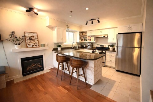 6-1233 Main Street  Squamish, BC V8B 0P7