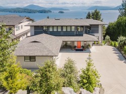 1242 St Andrews Road Gibsons, BC V0N 1V1