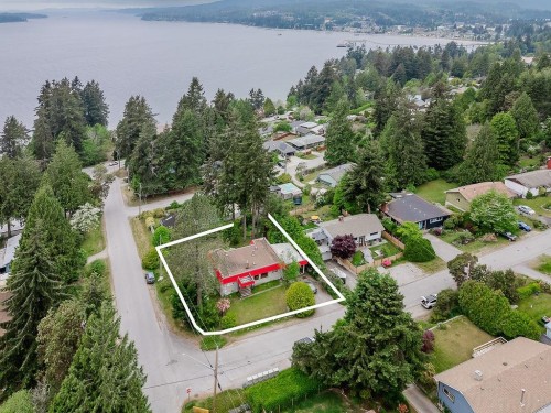 5197 Radcliffe Road, Sechelt, BC 