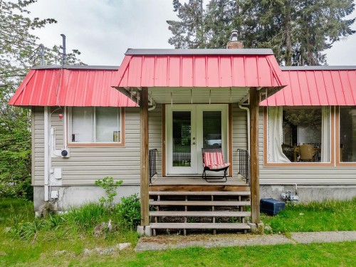 5197 Radcliffe Road, Sechelt, BC 