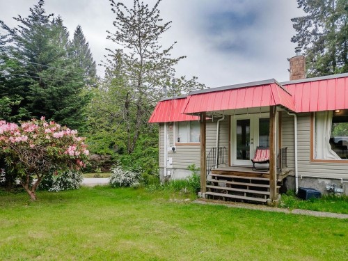 5197 Radcliffe Road, Sechelt, BC 