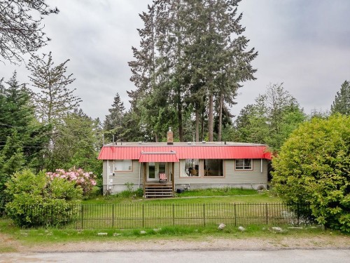 5197 Radcliffe Road, Sechelt, BC 