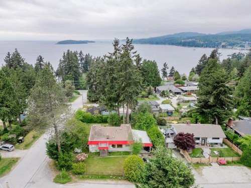5197 Radcliffe Road, Sechelt, BC 