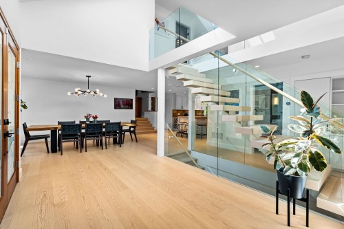 537 Eastcot Road, West Vancouver, BC 