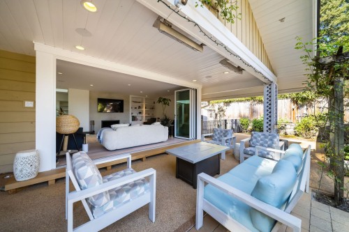 537 Eastcot Road, West Vancouver, BC 