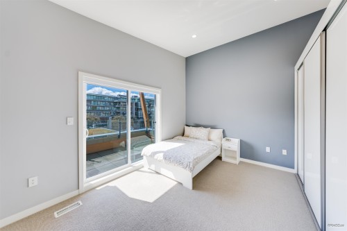 453 13Th Street, West Vancouver, BC - Indoor Photo Showing Bedroom
