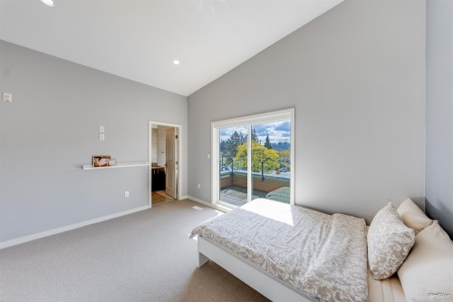 453 13Th Street, West Vancouver, BC - Indoor Photo Showing Bedroom