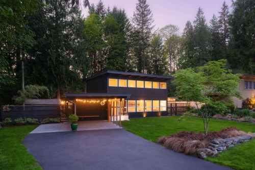 3267 Fairmont Road, North Vancouver, BC 