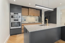 107-458 63rd Avenue W Vancouver, BC V5X 2J4