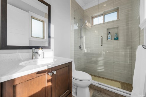 7458 Maple Street, Vancouver, BC 