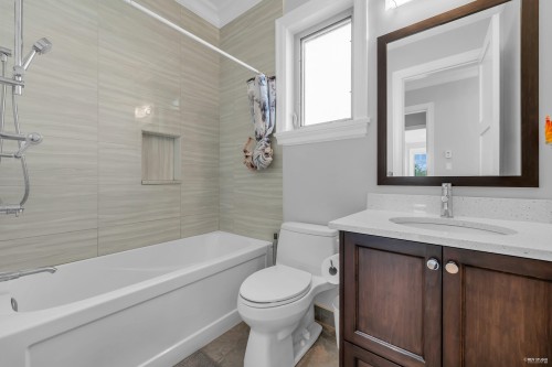 7458 Maple Street, Vancouver, BC 