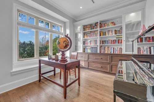 7458 Maple Street, Vancouver, BC 