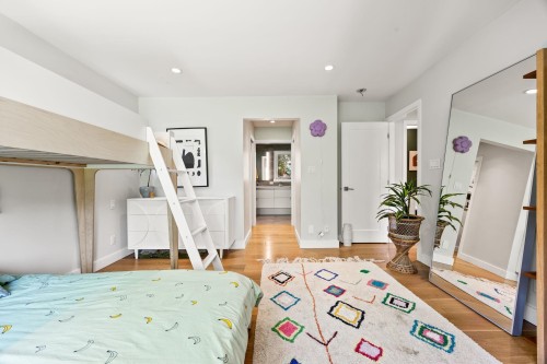 5566 Gallagher Place, West Vancouver, BC 