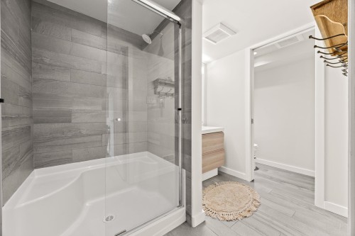 5566 Gallagher Place, West Vancouver, BC 
