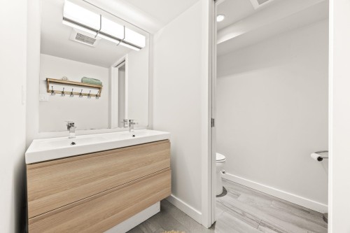 5566 Gallagher Place, West Vancouver, BC 