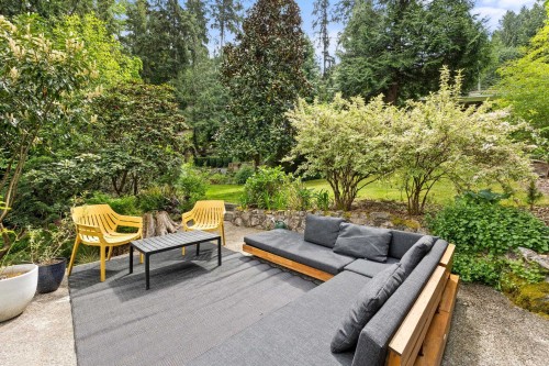 5566 Gallagher Place, West Vancouver, BC 