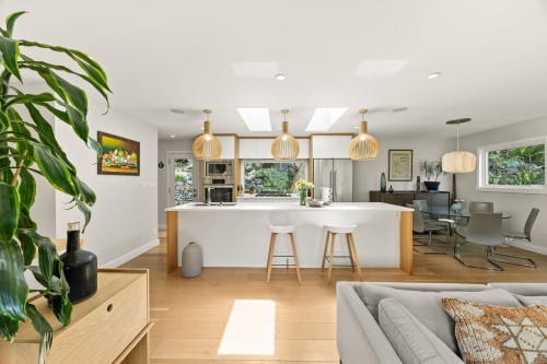 5566 Gallagher Place, West Vancouver, BC 
