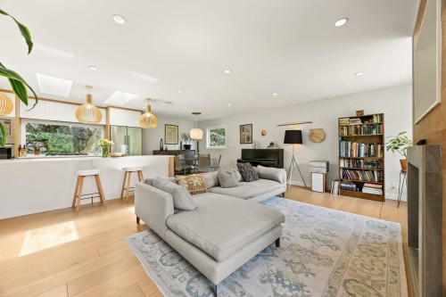 5566 Gallagher Place, West Vancouver, BC 