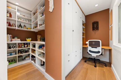 5566 Gallagher Place, West Vancouver, BC 