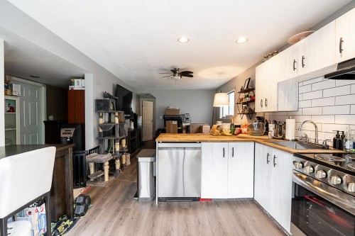 1868 Coquitlam Avenue, Port Coquitlam, BC 