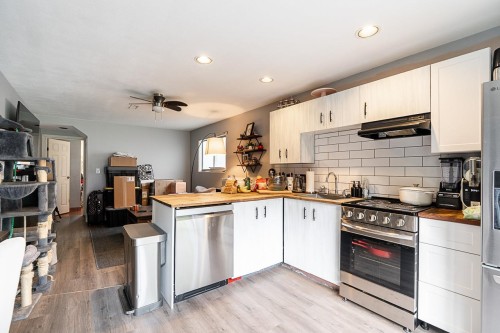 1868 Coquitlam Avenue, Port Coquitlam, BC 