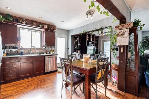 1868 Coquitlam Avenue, Port Coquitlam, BC 
