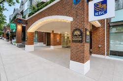 402-220 Newport Drive  Port Moody, BC V3H 5B8