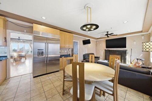 7962 Victoria Drive, Vancouver, BC 