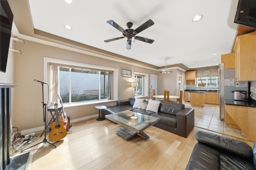 7962 Victoria Drive, Vancouver, BC 